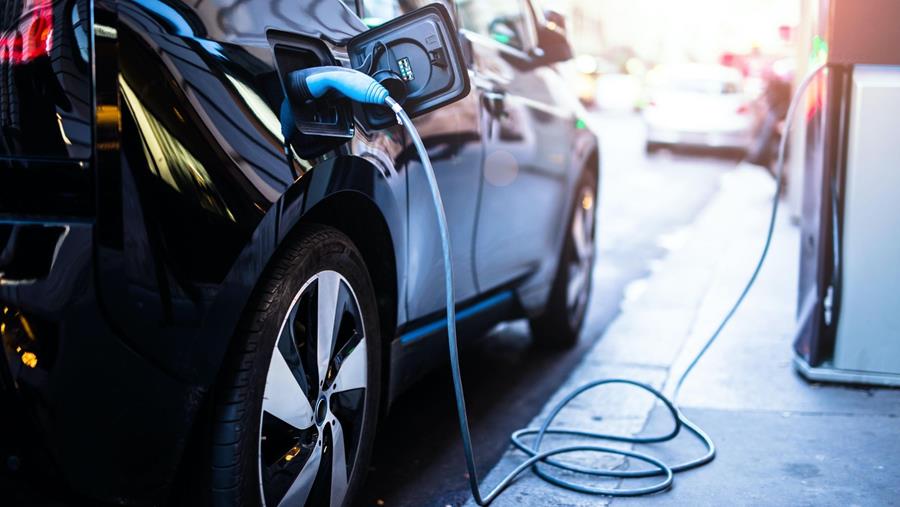 HOE VEILIG EN PRODUCTIEF ELEKTRISCHE VOERTUIGEN REPAREREN?