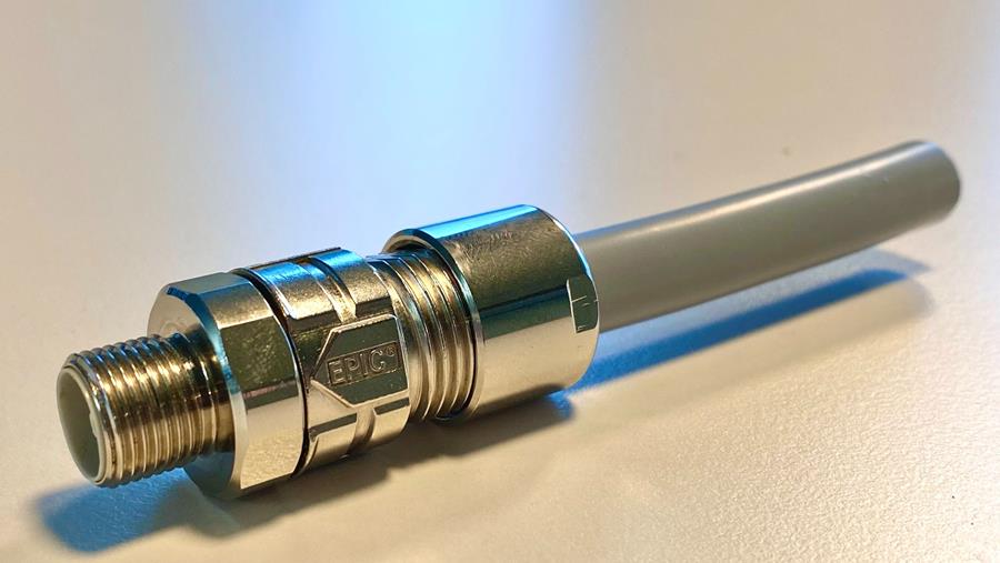 JUSQU'OÙ VONT LES LIMITES DES CONNECTEURS?