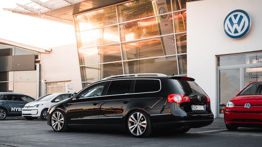 Le marché de l'automobile poursuit son déclin