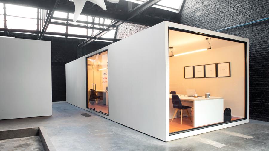 ENTRETIEN AVEC COBRAS