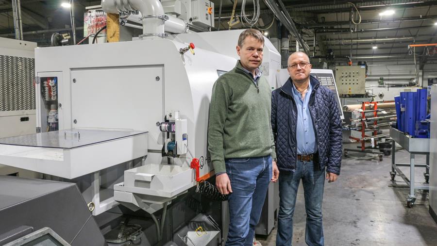 Langdraaiautomaat van Hanwha tilt productie bij Ropa naar hoger niveau