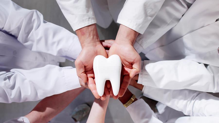 Vandenbroucke plaide pour des "tarifs indicatifs"