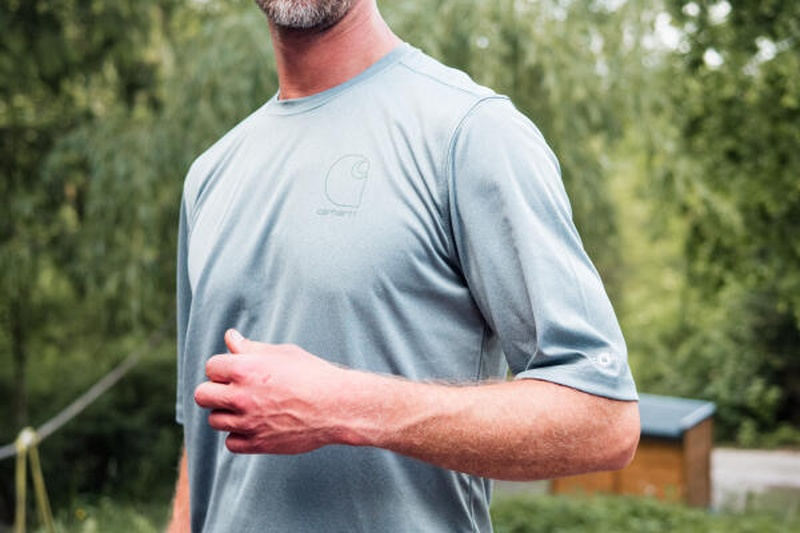 Zonveilig aan het werk: Carhartt Sun Defender T-shirt met UPF 40+