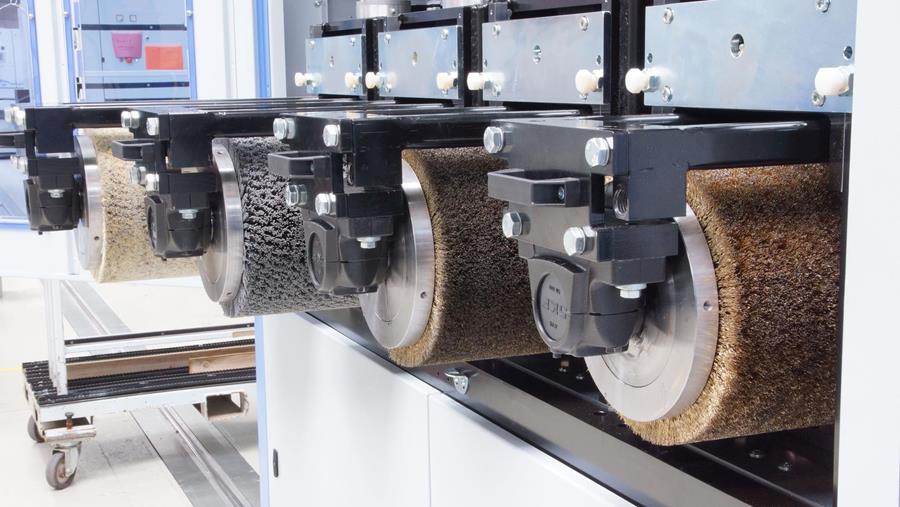 Borstel- en structureermachines